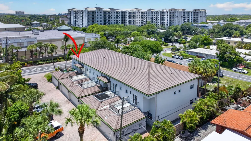 2505 NE 2nd Street Pompano Beach FL 33062