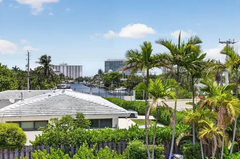 2505 NE 2nd Street Pompano Beach FL 33062