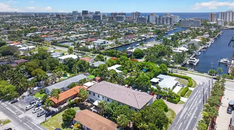 2505 NE 2nd Street Pompano Beach FL 33062
