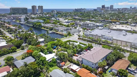 2505 NE 2nd Street Pompano Beach FL 33062
