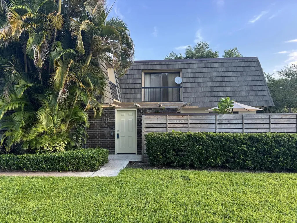 423 4th Terrace Palm Beach Gardens FL 33418