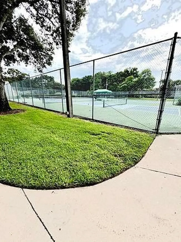 423 4th Terrace Palm Beach Gardens FL 33418