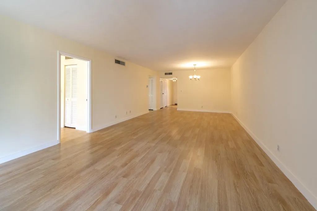 6061 N Falls Circle Drive Lauderhill FL 33319