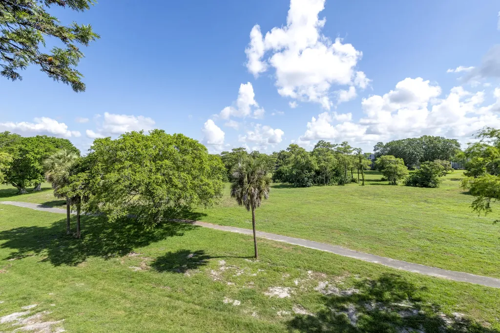 6061 N Falls Circle Drive Lauderhill FL 33319