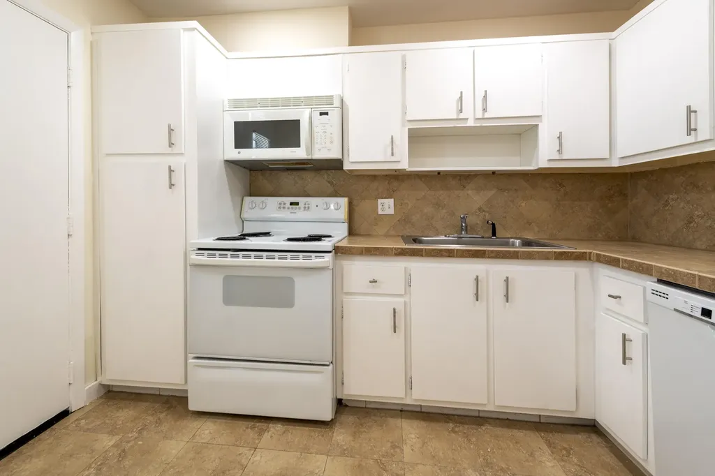 6061 N Falls Circle Drive Lauderhill FL 33319