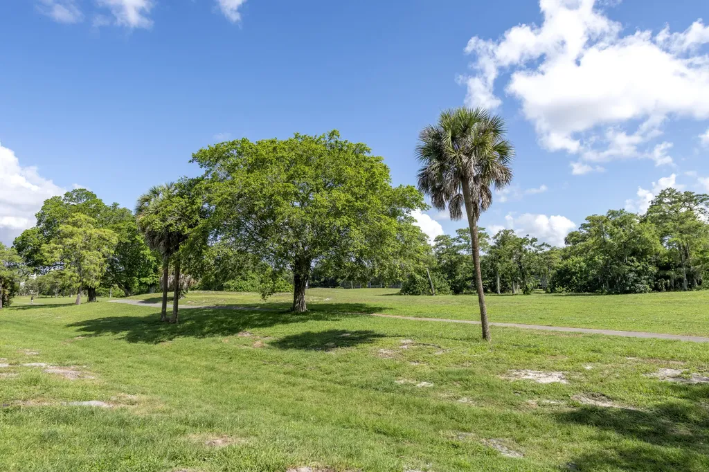 6061 N Falls Circle Drive Lauderhill FL 33319