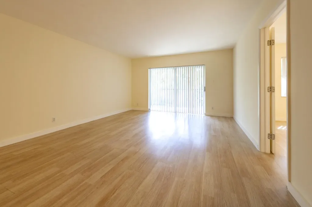 6061 N Falls Circle Drive Lauderhill FL 33319
