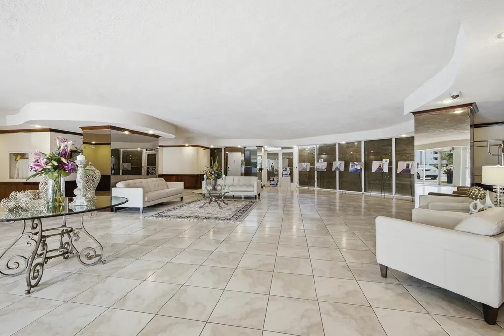 2841 N Ocean Boulevard Fort Lauderdale FL 33308