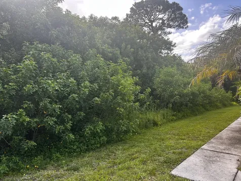 8502 Penny Lane Fort Pierce FL 34951