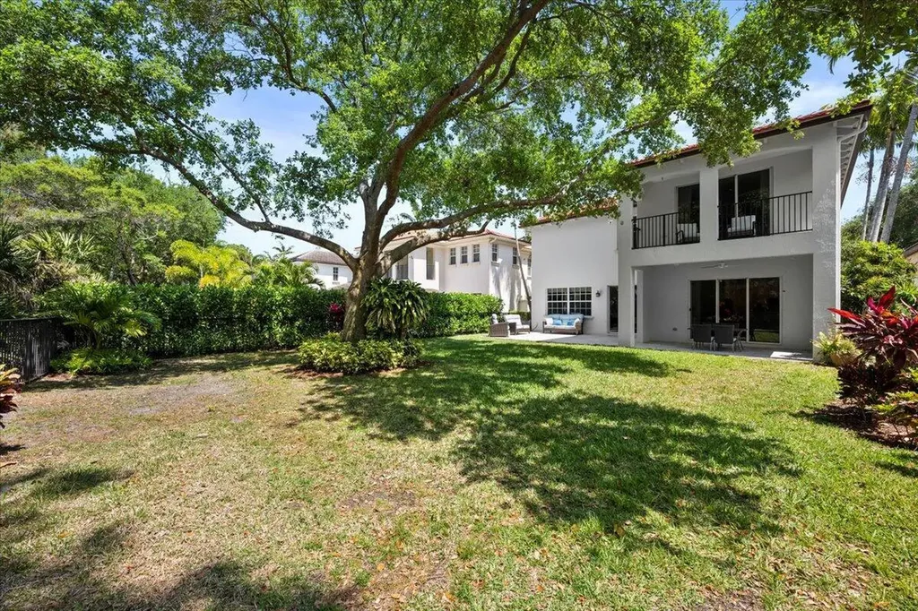 956 Mill Creek Drive Palm Beach Gardens FL 33410