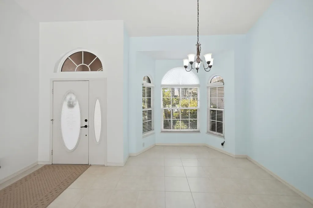 214 SW Fernleaf Trail Port St Lucie FL 34953