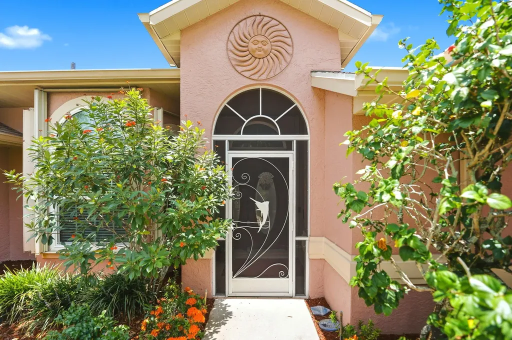 214 SW Fernleaf Trail Port St Lucie FL 34953
