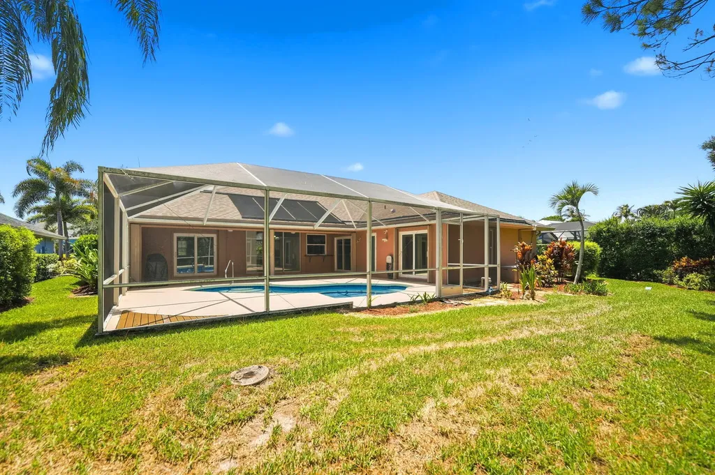 214 SW Fernleaf Trail Port St Lucie FL 34953