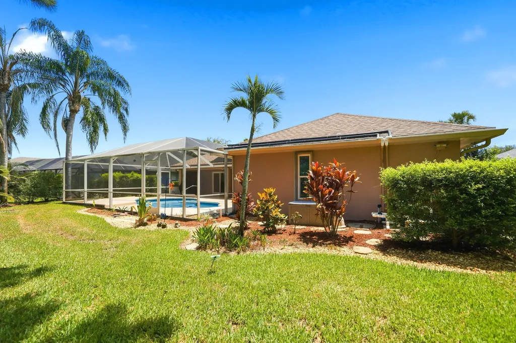 214 SW Fernleaf Trail Port St Lucie FL 34953