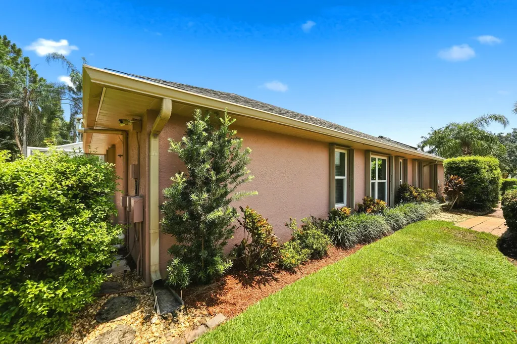 214 SW Fernleaf Trail Port St Lucie FL 34953