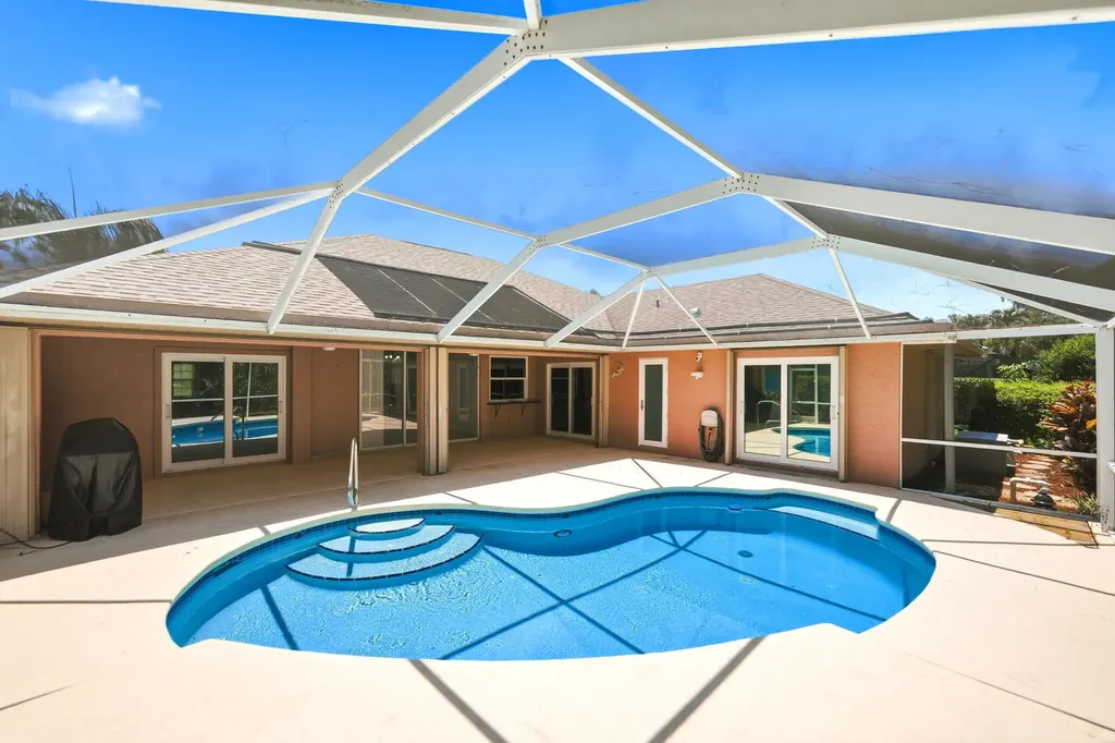 214 SW Fernleaf Trail Port St Lucie FL 34953
