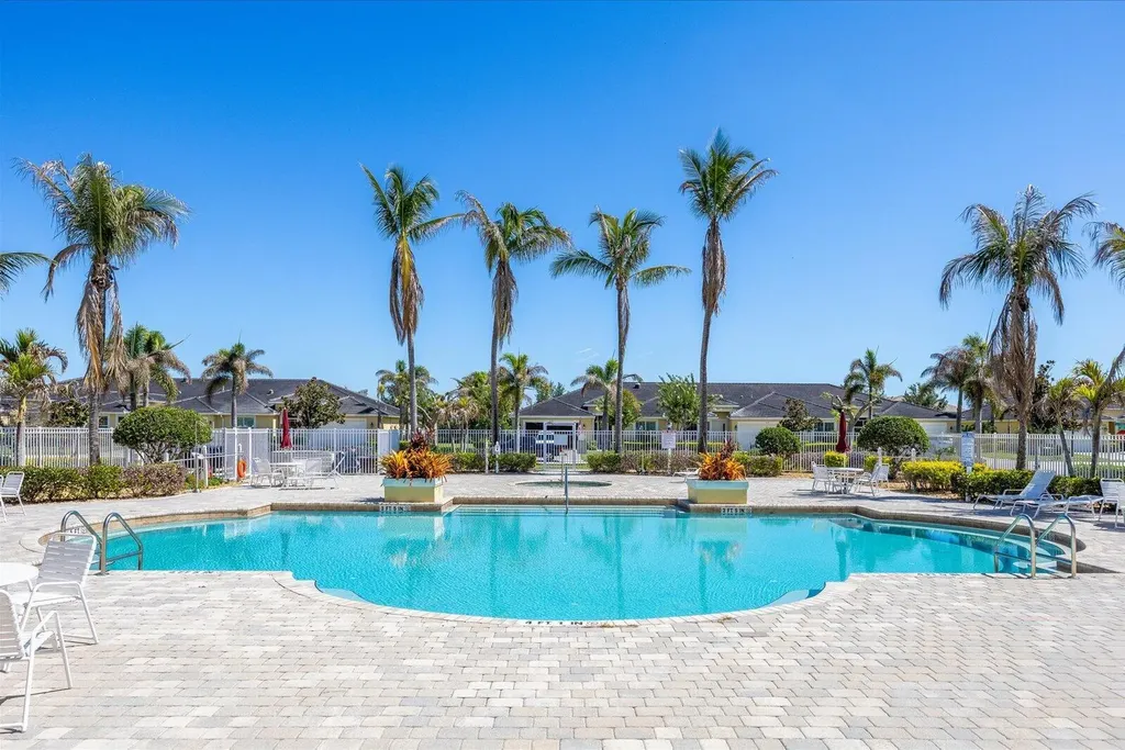 6244 NW Helmsdale Way Port St Lucie FL 34983