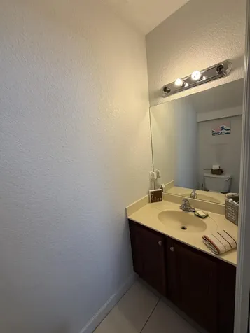1047 NE 208th Street Miami FL 33179