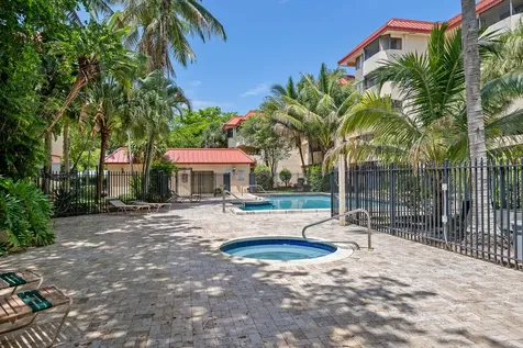 7401 NW 16th Street Plantation FL 33313