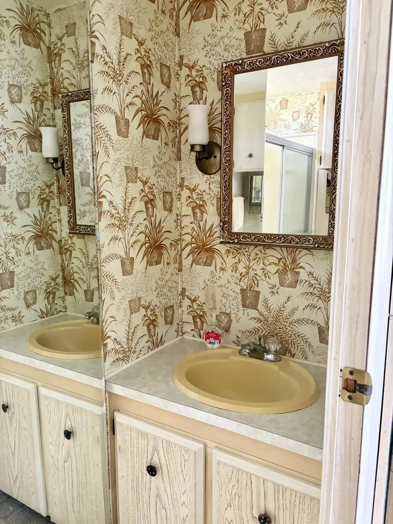 52 Camino Del Rio Port St Lucie FL 34952