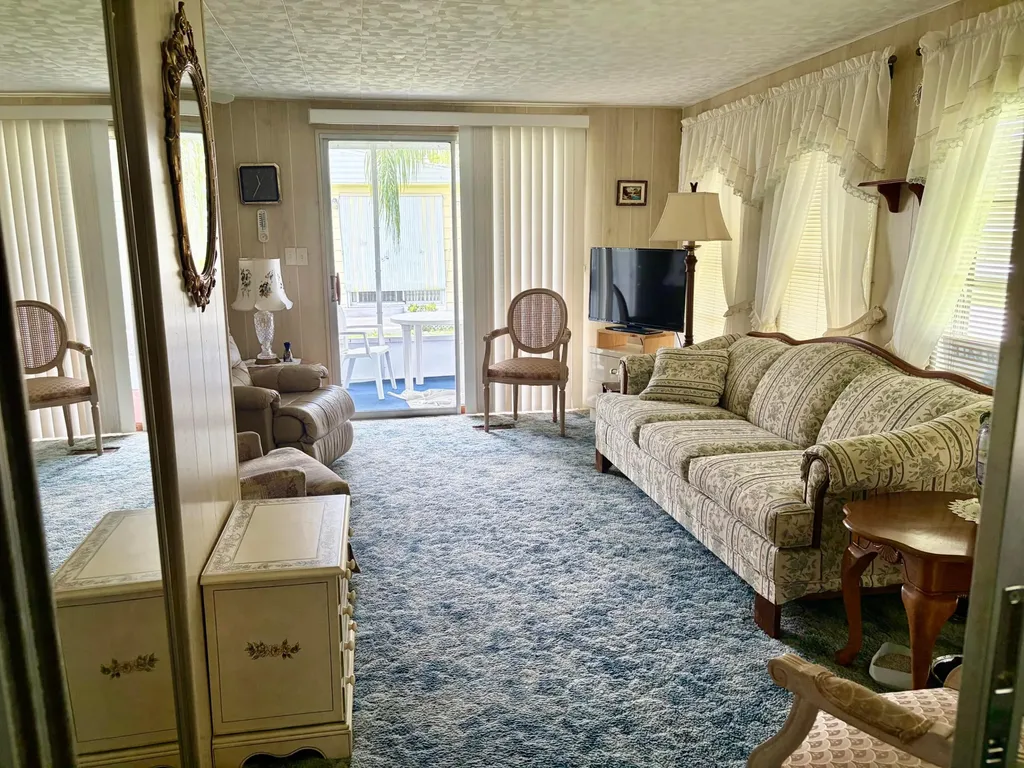 52 Camino Del Rio Port St Lucie FL 34952