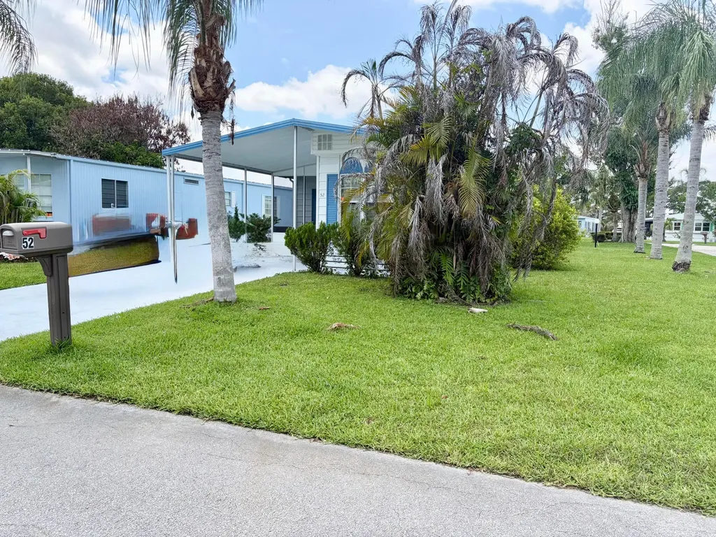 52 Camino Del Rio Port St Lucie FL 34952