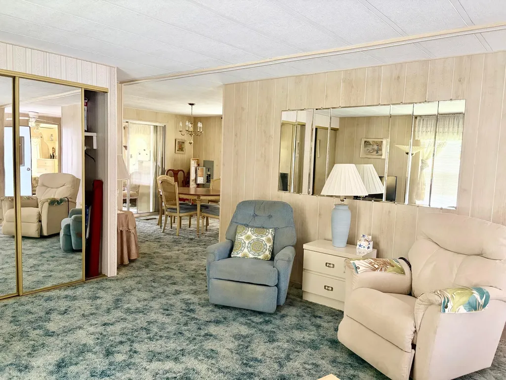 52 Camino Del Rio Port St Lucie FL 34952
