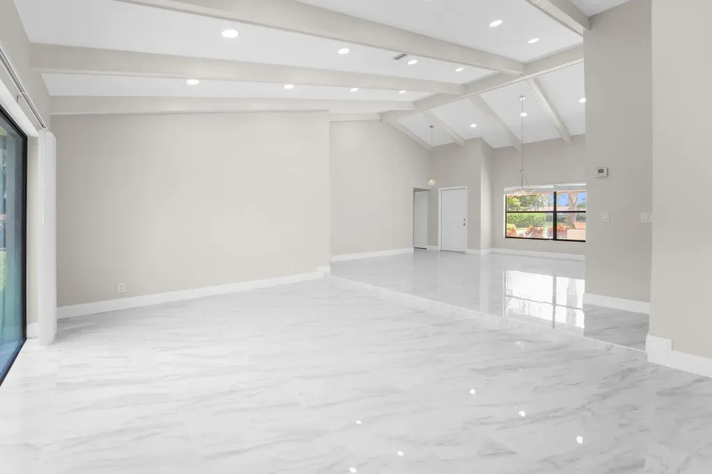 22207 Alyssum Way Boca Raton FL 33433