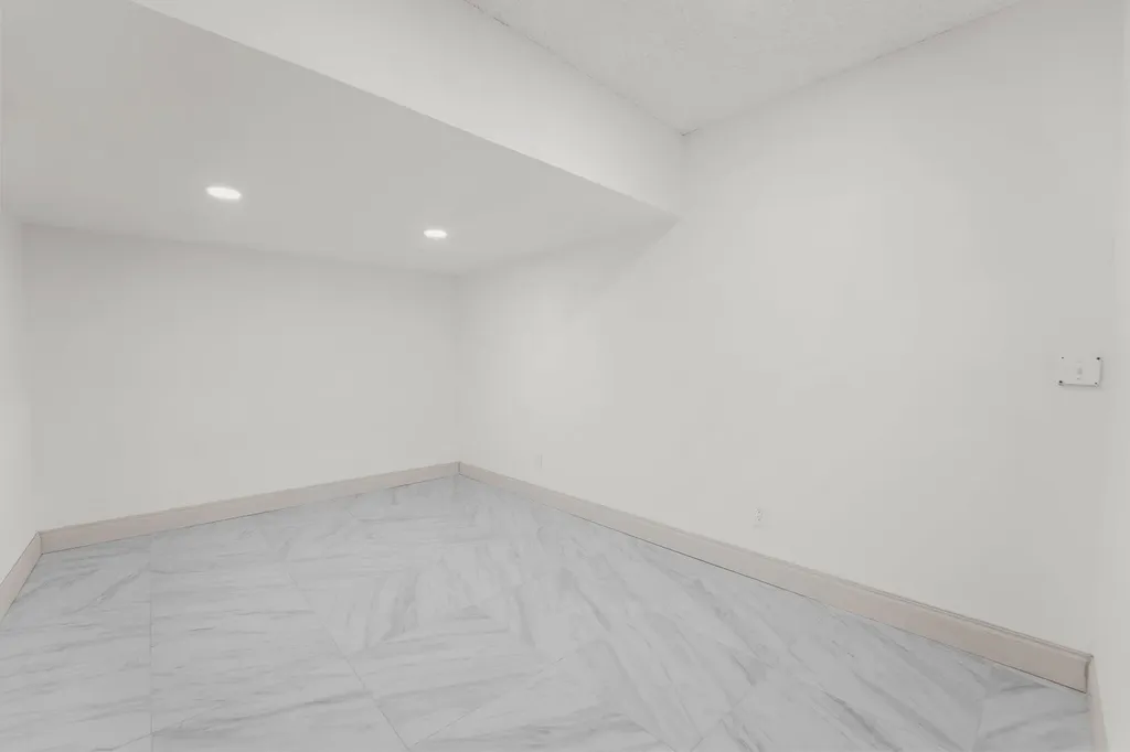 22207 Alyssum Way Boca Raton FL 33433