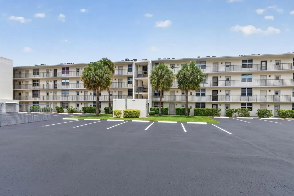 4501 NE 21st Avenue Fort Lauderdale FL 33308