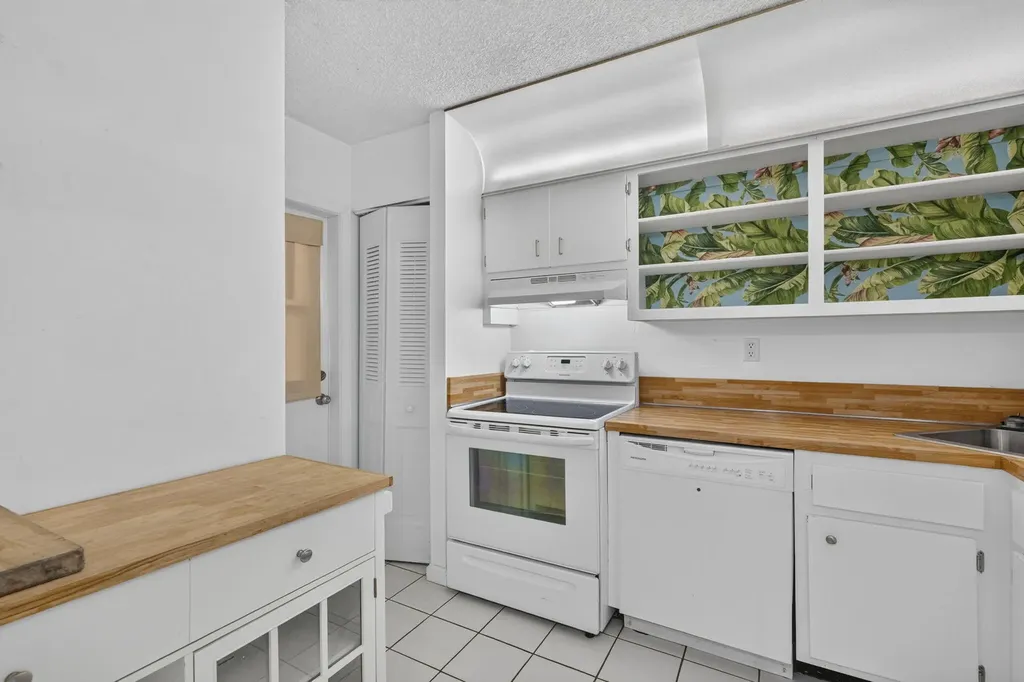 4501 NE 21st Avenue Fort Lauderdale FL 33308