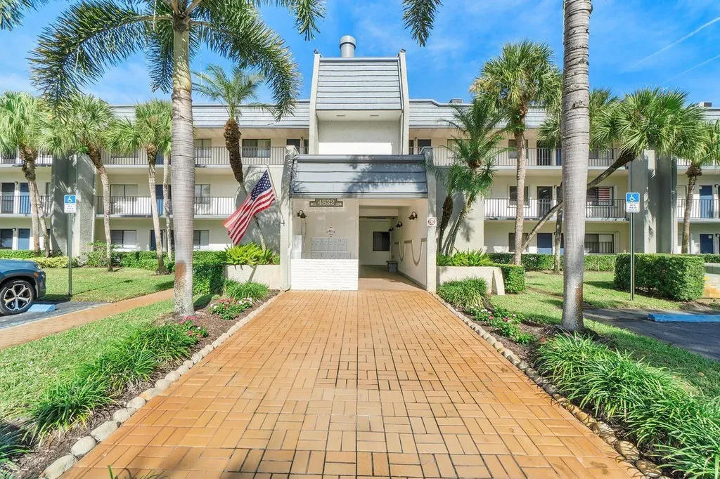 4832 Esedra Court Lake Worth FL 33467