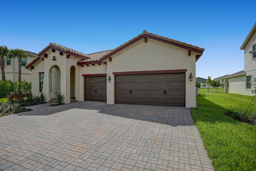 19411 Broad Shore Walk The Acreage FL 33470