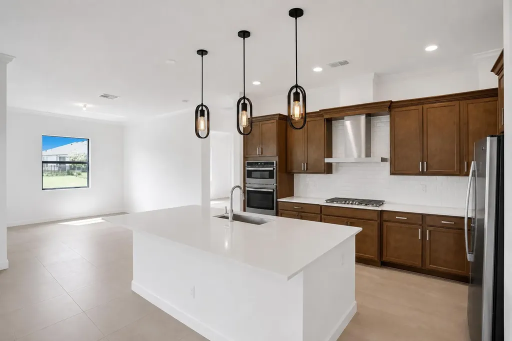 19411 Broad Shore Walk The Acreage FL 33470