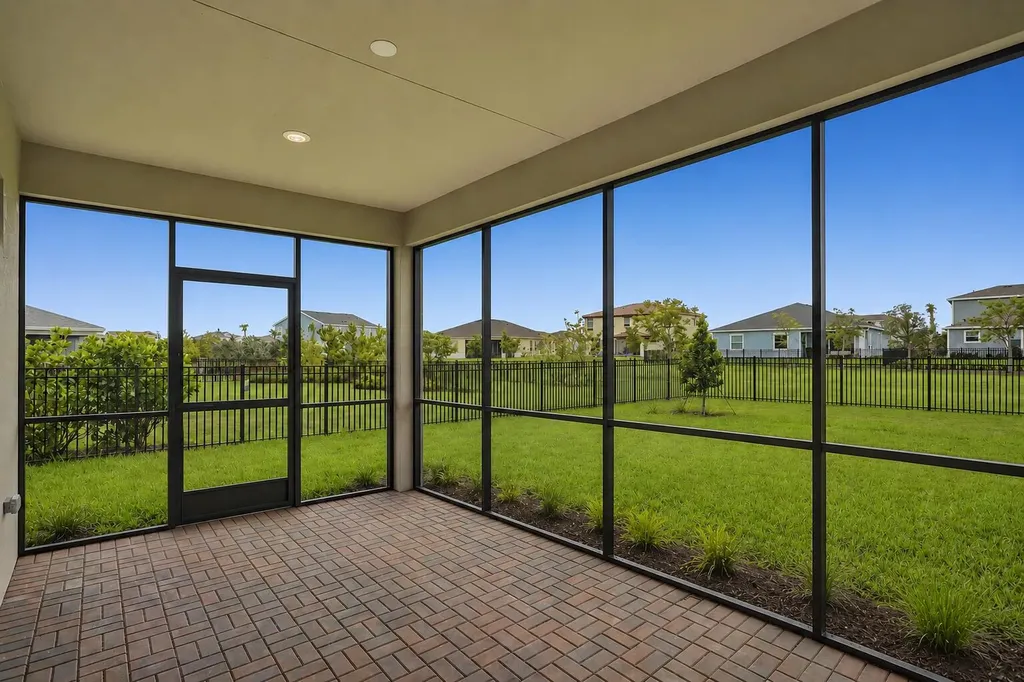 19411 Broad Shore Walk The Acreage FL 33470