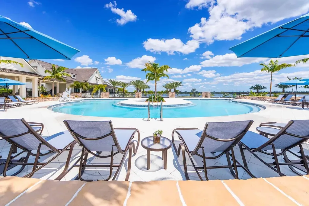 19411 Broad Shore Walk The Acreage FL 33470