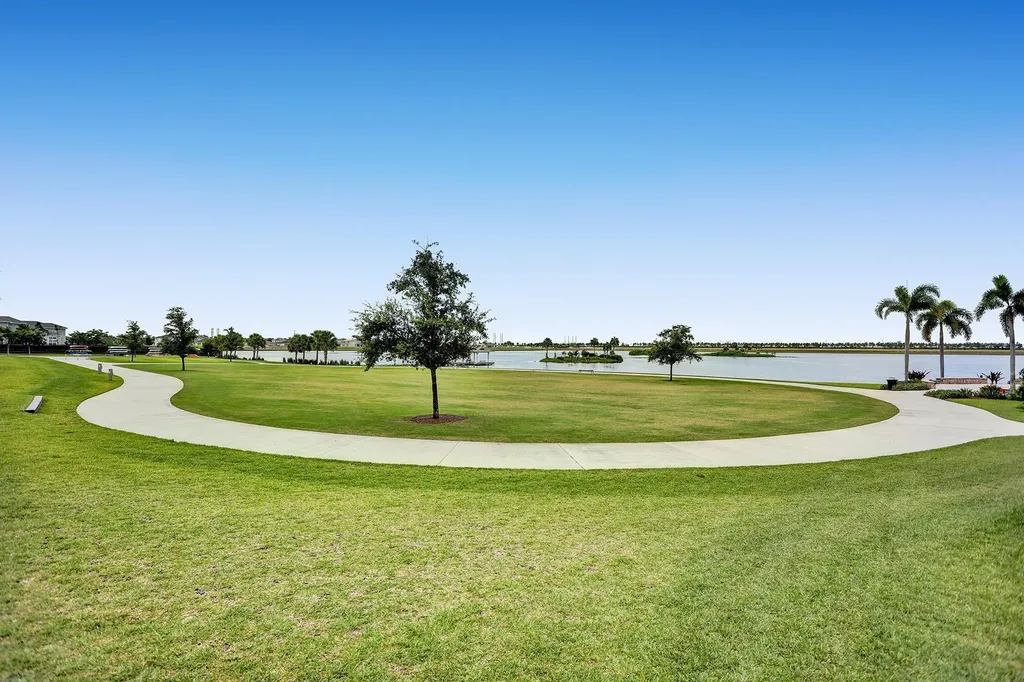 19411 Broad Shore Walk The Acreage FL 33470