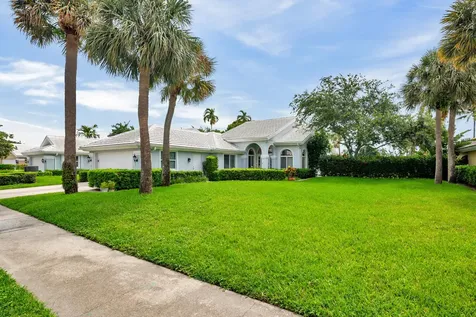 2402 Saratoga Bay Drive West Palm Beach FL 33409