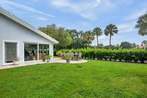 2402 Saratoga Bay Drive West Palm Beach FL 33409