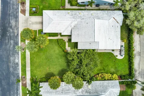 2402 Saratoga Bay Drive West Palm Beach FL 33409
