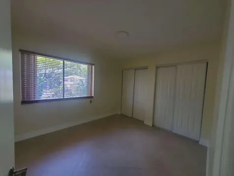 12 Wimbledon Lakes Drive Plantation FL 33324