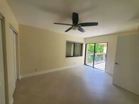 12 Wimbledon Lakes Drive Plantation FL 33324