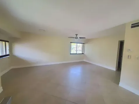 12 Wimbledon Lakes Drive Plantation FL 33324