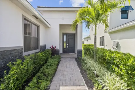 369 SE Fascino Circle Port St Lucie FL 34984