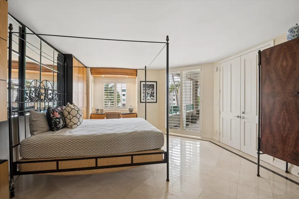 120 SE 5th Avenue Boca Raton FL 33432