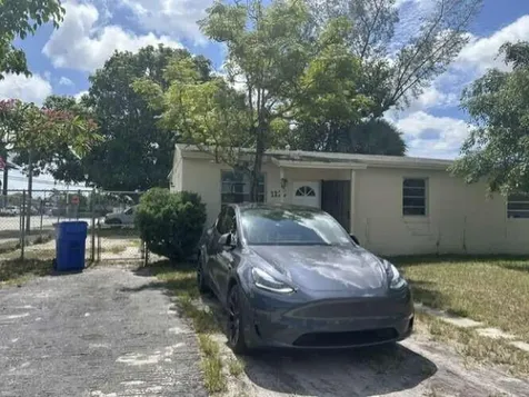 1226 NW 23rd Terrace Fort Lauderdale FL 33311