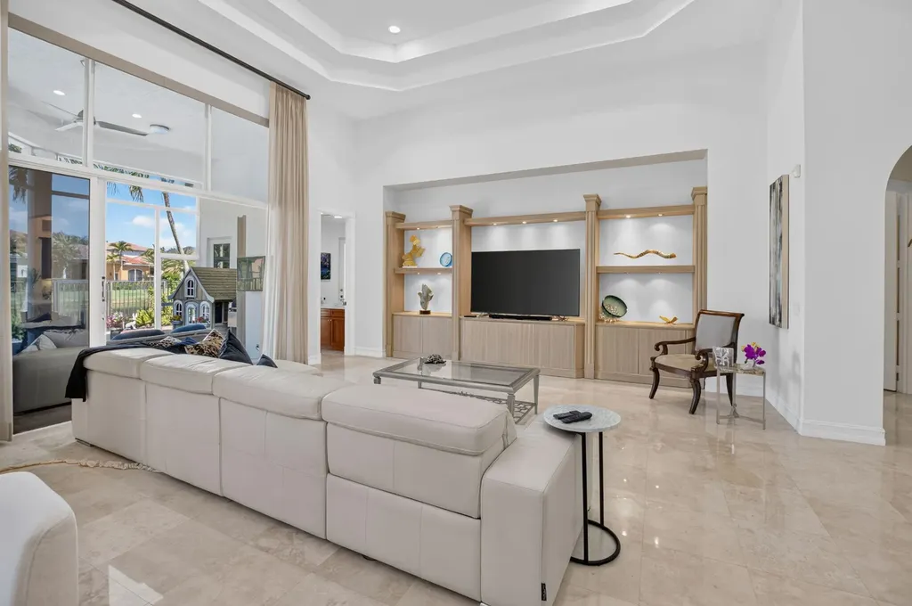 17936 Villa Club Way Boca Raton FL 33496