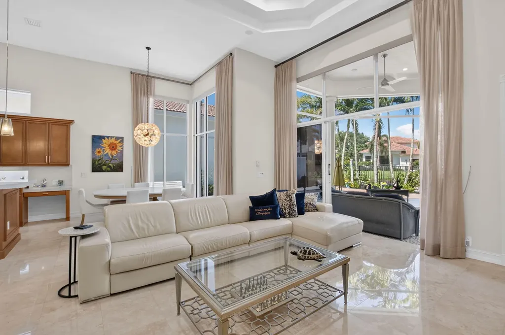 17936 Villa Club Way Boca Raton FL 33496