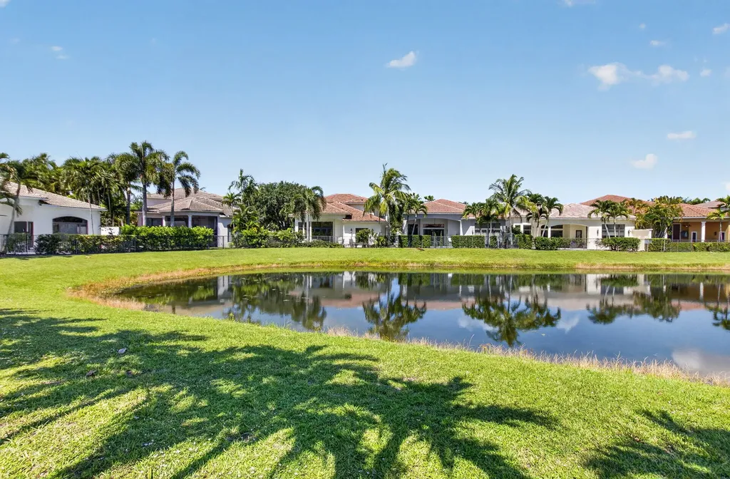 17936 Villa Club Way Boca Raton FL 33496