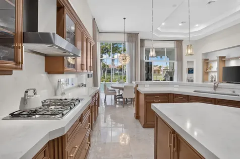 17936 Villa Club Way Boca Raton FL 33496